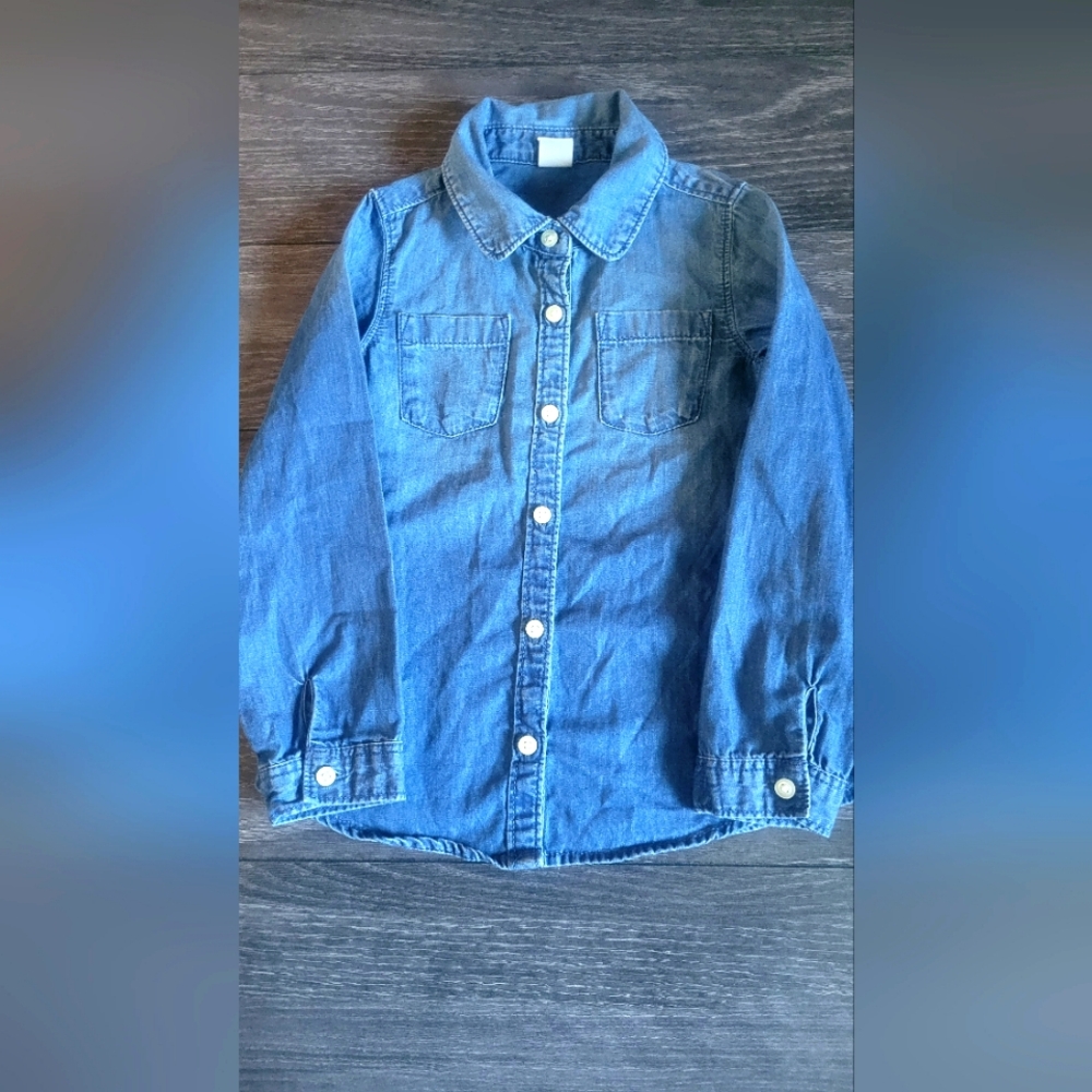 Denim collar shirt